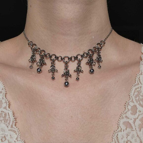 Gothic byzantine choker chainmail necklace with a small silver chain - Picture 2 of 7